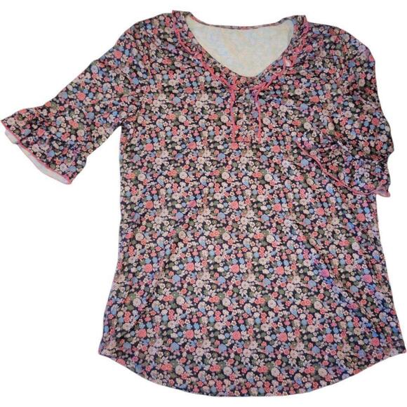NWT Womens L and XL  3/4 Sleeve Floral ruffled sleeve V-neck Flare Blouse - Picture 4 of 6
